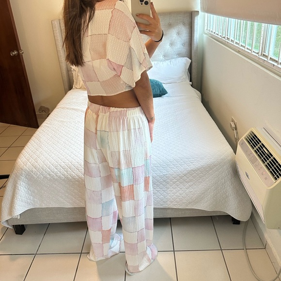 Set - Picture 3 of 3